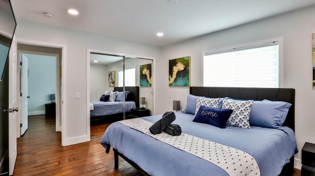 H&H Modern Lux 4Bd 1 King Suite 3 Queen Socal Disney Вестминстер Экстерьер фото
